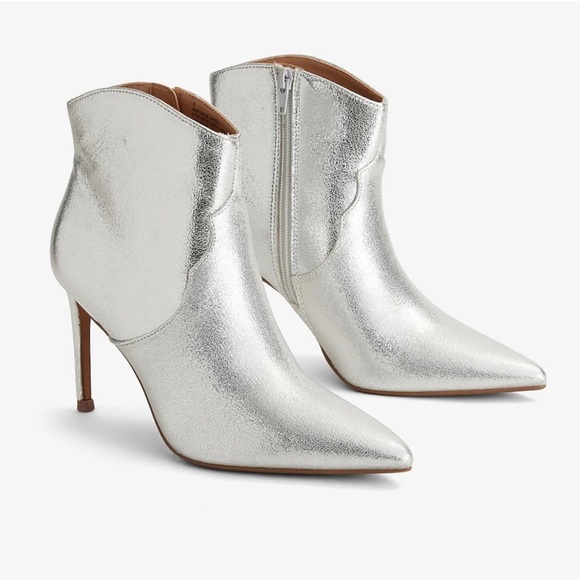 Express Shoes - EXPRESS POINTY TOE METALLIC ANKLE BOOTS